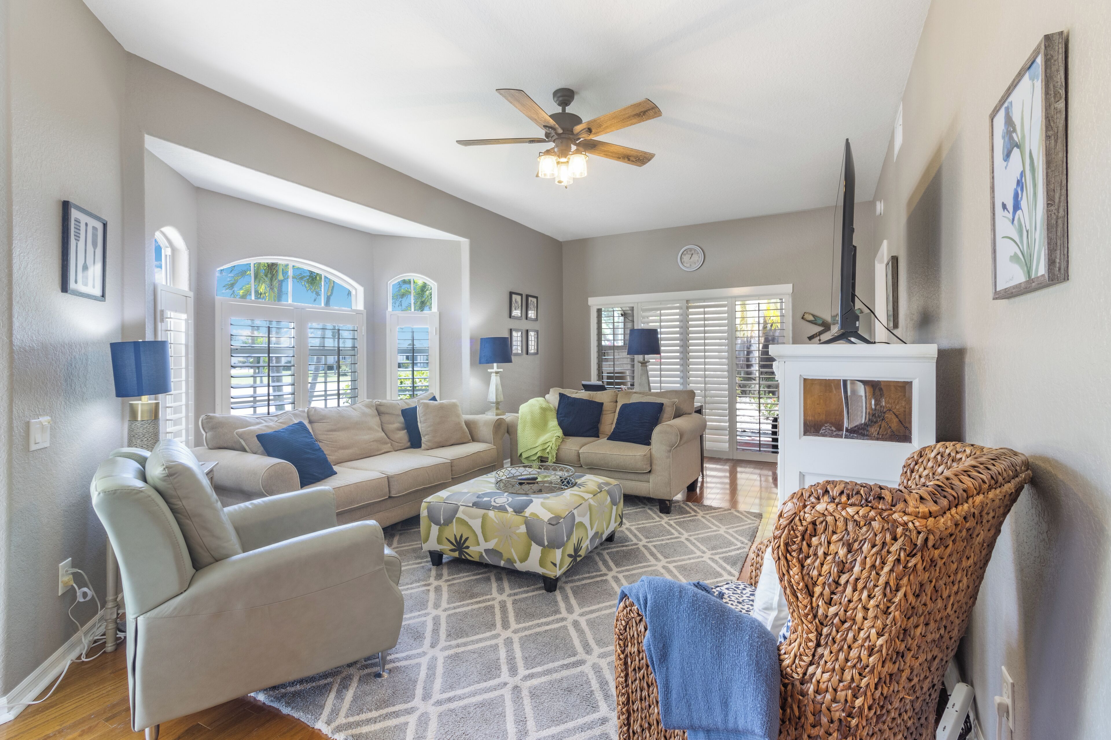 Experience Sunshine and Serenity. Your Dream Florida Vacation Rental Awaits
