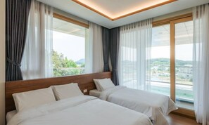 Deluxe Twin | Individually decorated, individually furnished, free WiFi, bed sheets - DONGHO BEACH HOTEL (Gochang)