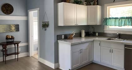 Unit 3 - Turquoise - Pinal Creek East - Wifi - central location