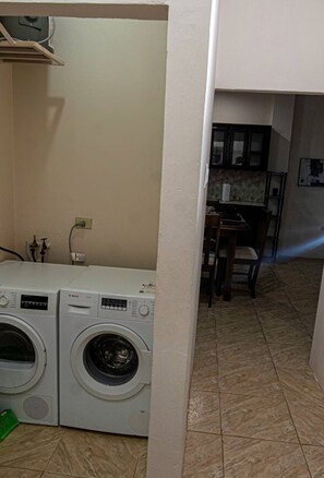 Interior -  Casa De Llewellyn (Kelly Village)