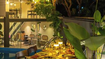 Alberca al aire libre