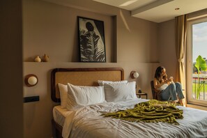 Superior King | In-room safe, desk, laptop workspace, iron/ironing board - Minimalist Panjim (Panaji)
