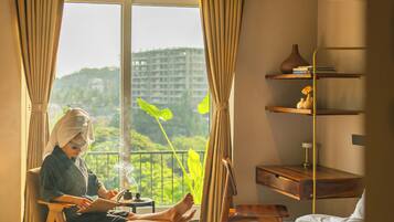 Habitación doble superior | Caja de seguridad en la habitación y escritorio