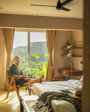 Superior Double Room | In-room safe, desk, laptop workspace, iron/ironing board - Minimalist Panjim (Panaji)