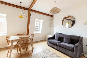 Basic Apartment | Interior - Trendy Southwark Apartment (London)