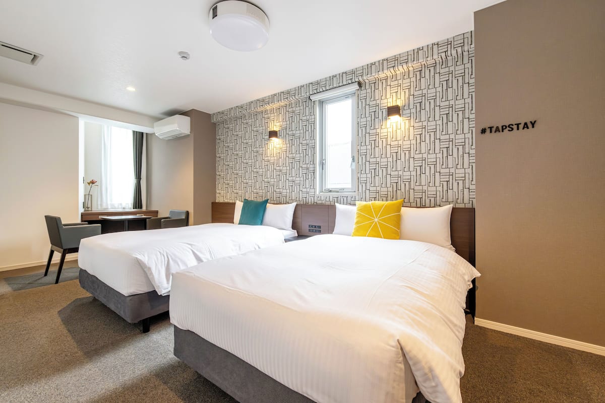 Wifi gratis y ropa de cama 