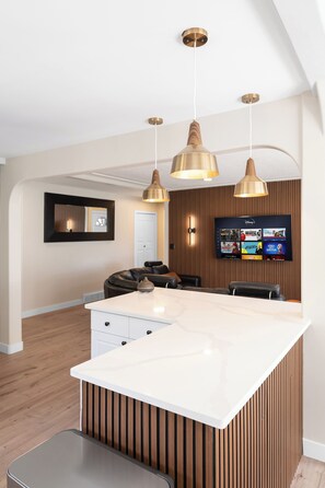 Lobby - HOLIDAYS BunkBedsDreams- NAIT /Royal Alex hospital /Rogers place/WEM/Sleeps 14 (Edmonton)