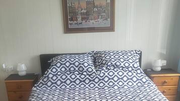 1 habitación, wifi y ropa de cama