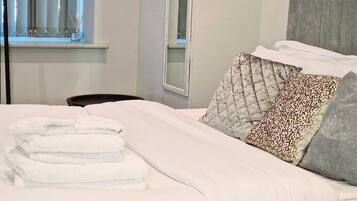1 bedroom, iron/ironing board, WiFi, bed sheets
