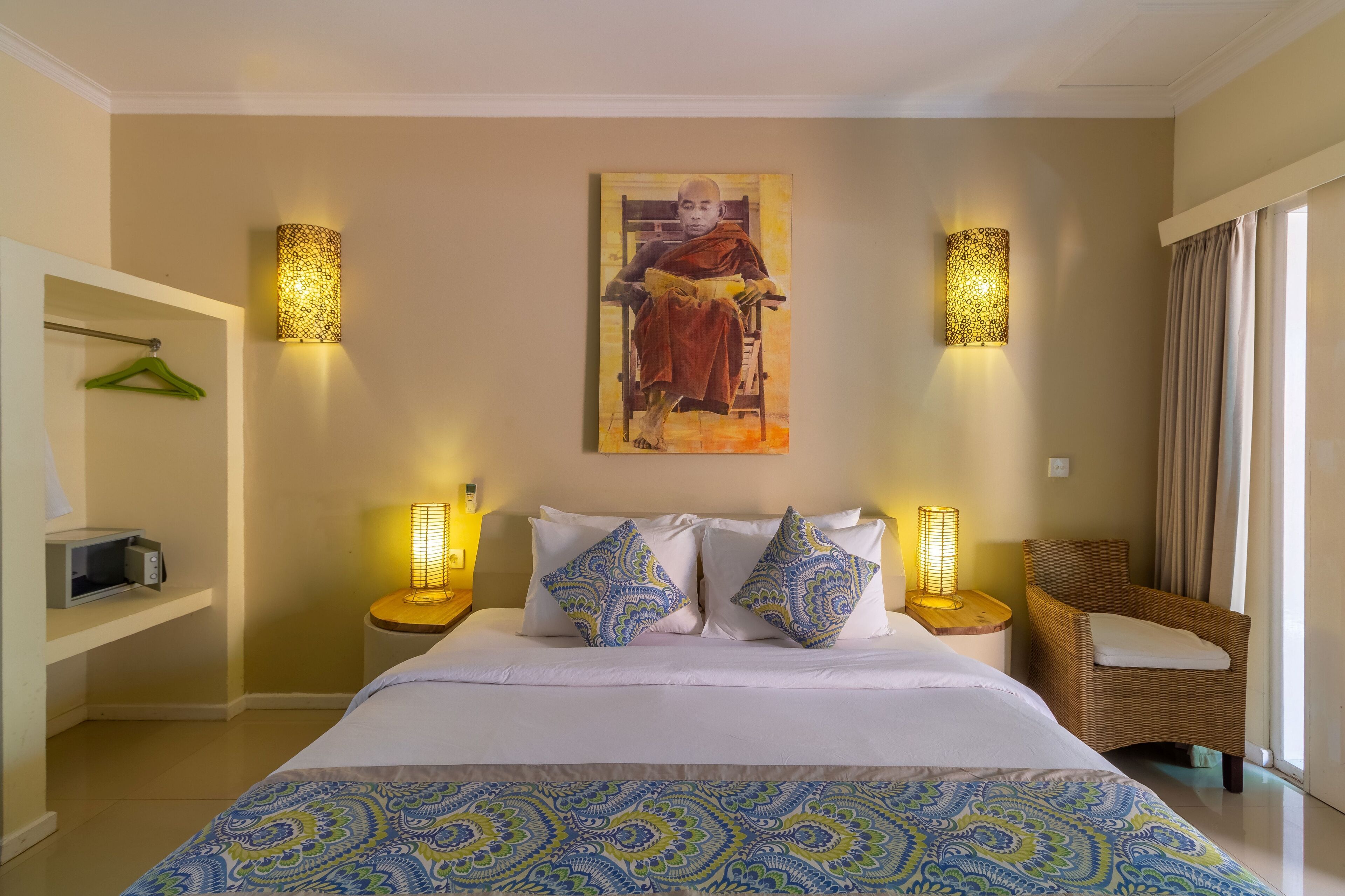 Photo - Scallywags Smugglers