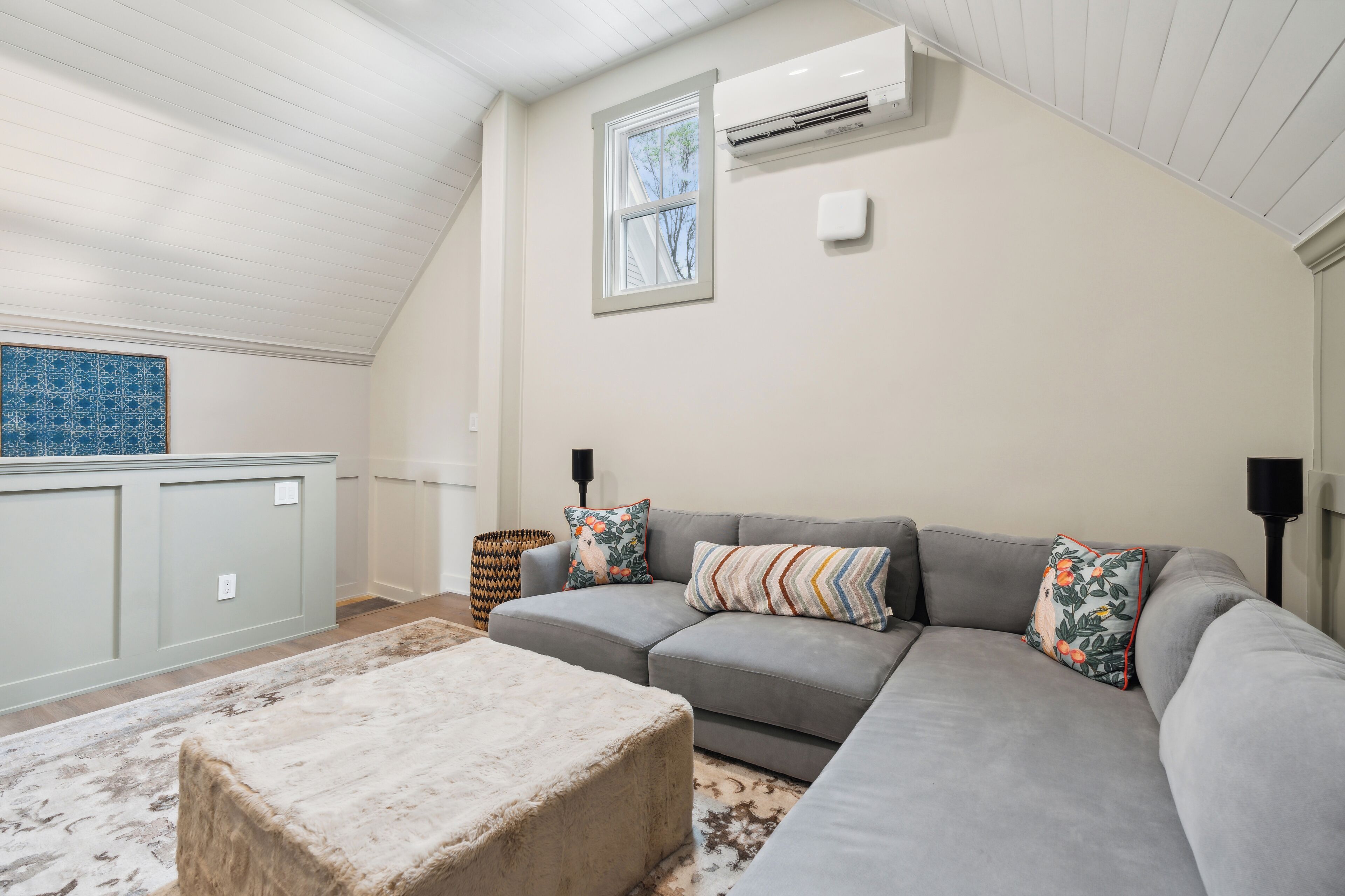 Award Winning Luxury Carriage House A Short Stroll From Town! - Brunswick, ME