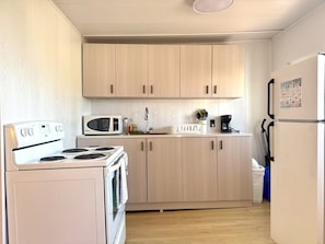 Design House, Bay View, Garden Area | Private kitchen