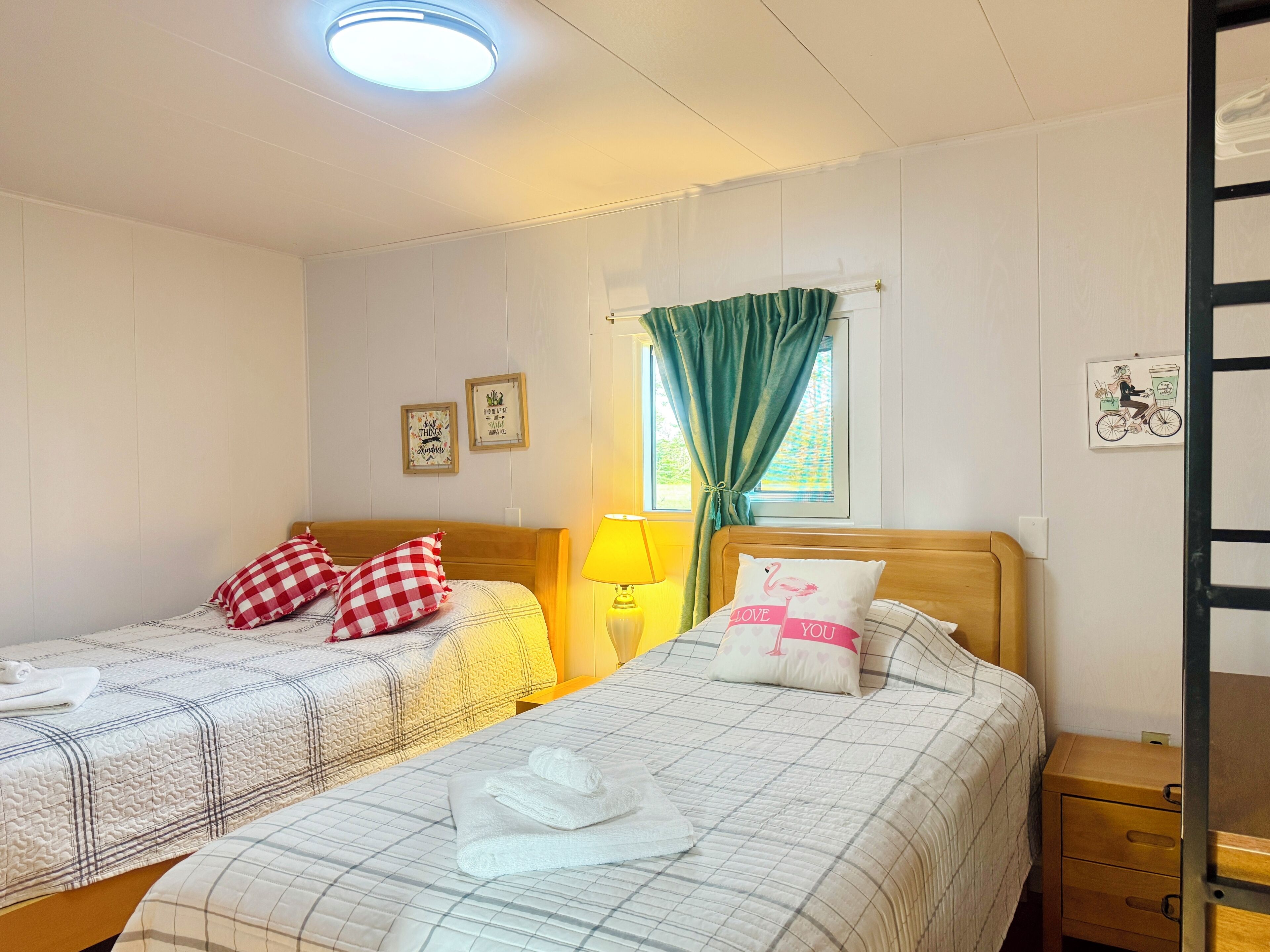 Family House, 2 Bedrooms, Garden View