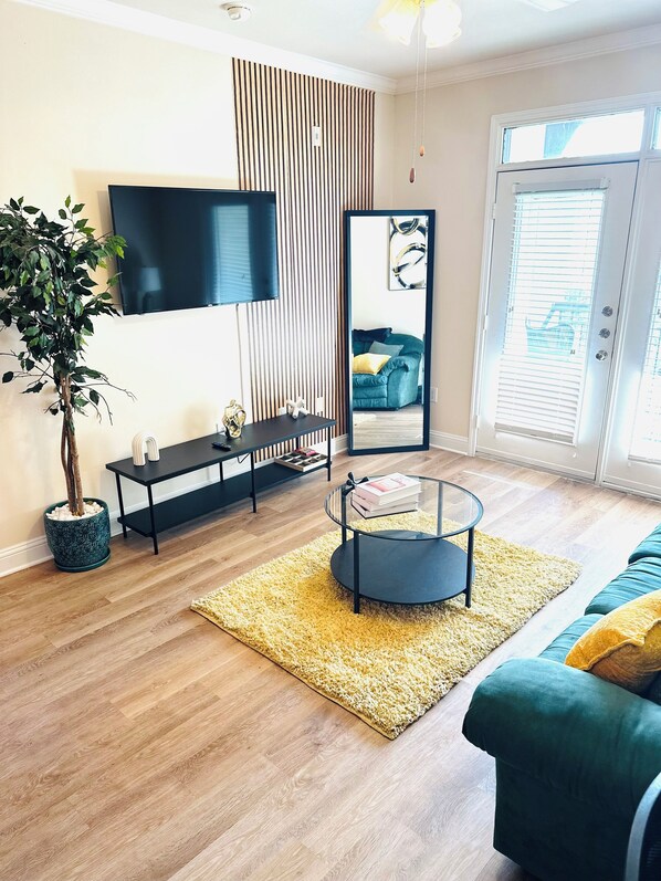 智能電視、電腦螢幕