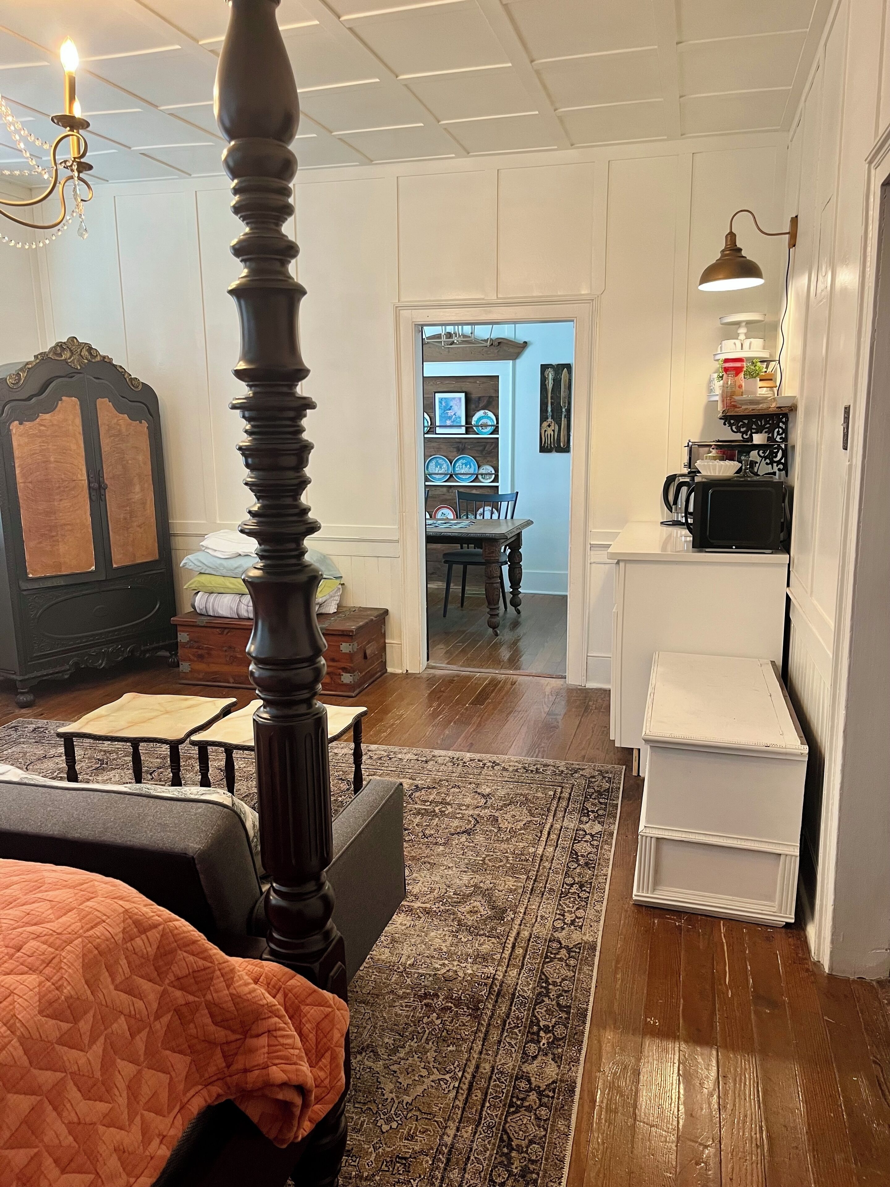 1 chambre, bureau, fer et planche à repasser, Wi-Fi gratuit