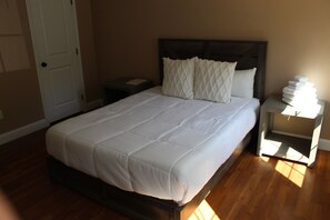 3 slaapkamers, een strijkplank/strijkijzer, wifi, beddengoed