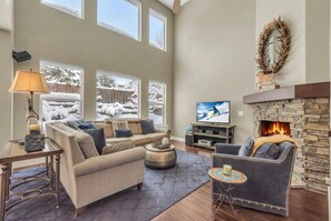 TV, fireplace, offices