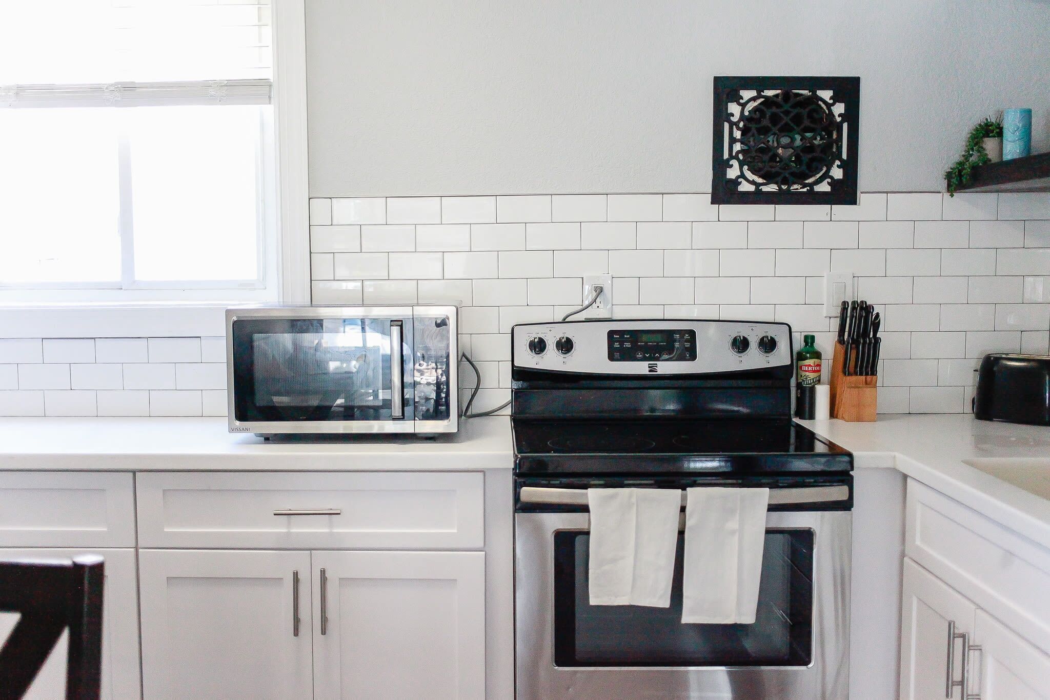 Coffee/tea maker, fridge, microwave, electric kettle