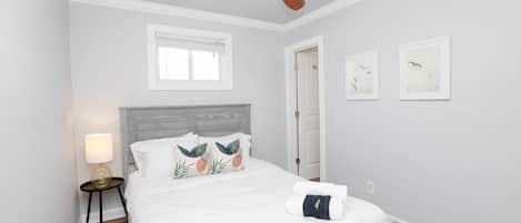2 habitaciones, tabla de planchar con plancha, wifi y ropa de cama