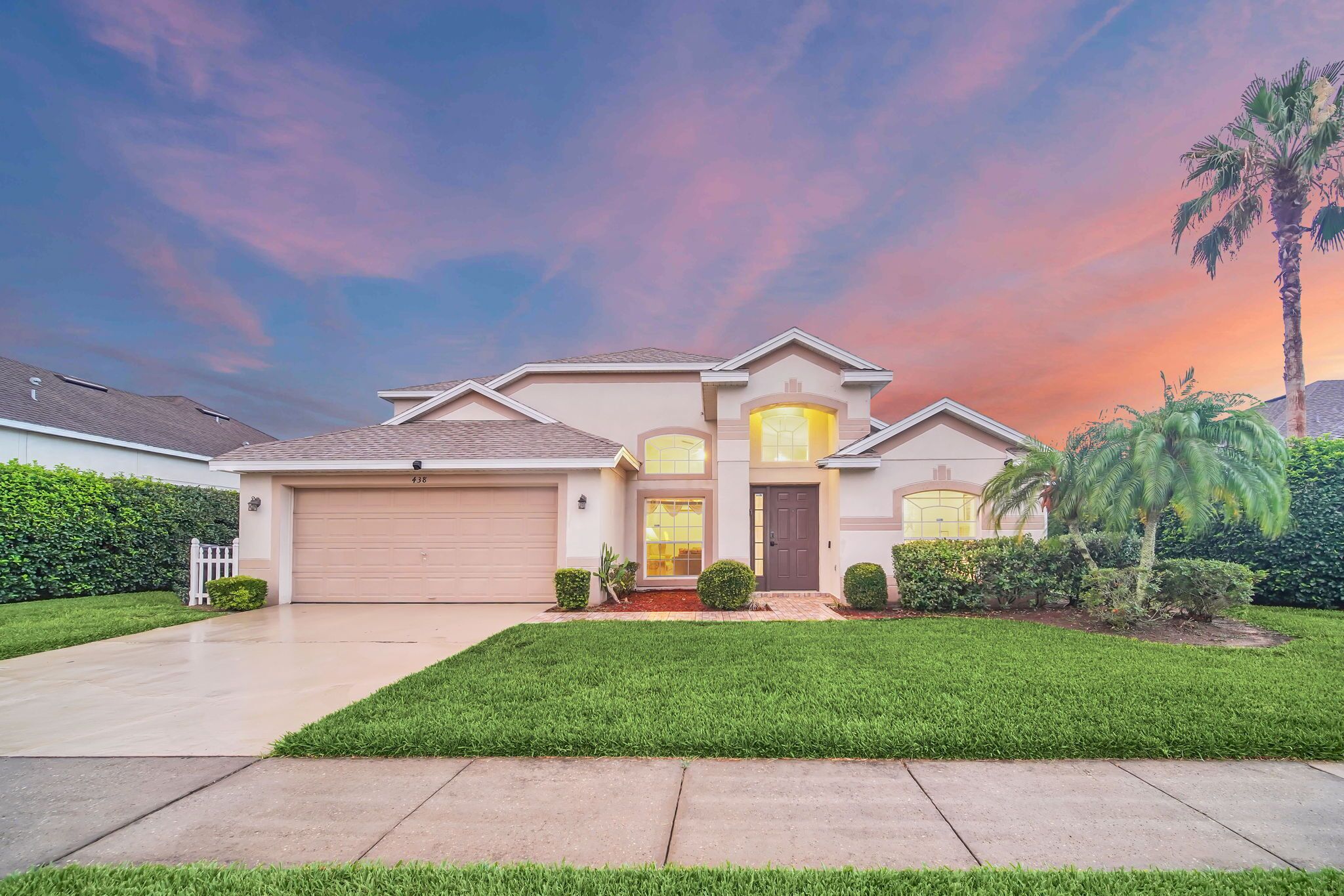 Spacious Villa Near Disney