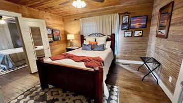 2 室のベッドルーム、アイロン / アイロン台、WiFi、ベッドシーツ