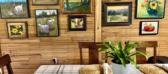 Farmhouse Retreat at Bakers Creek: Pet-Friendly, Private, Convenient Location