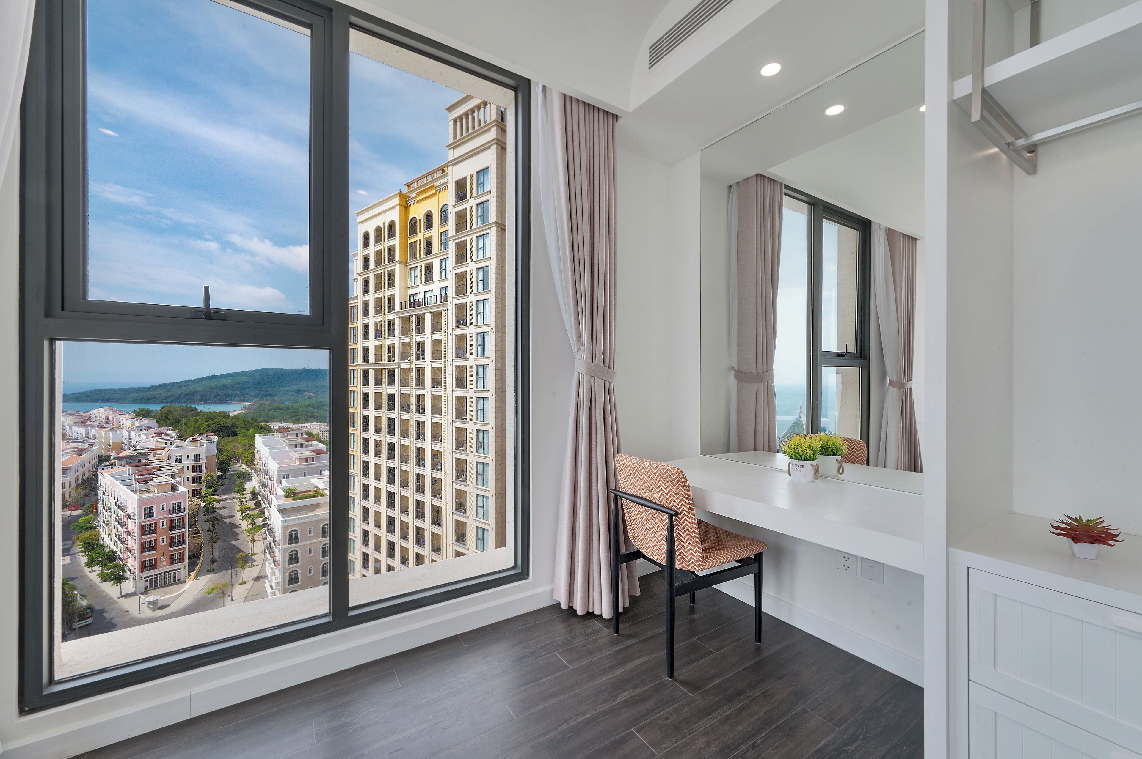 Photo - Elyday Apartment Hillside Phu Quoc - Sea & Firework view