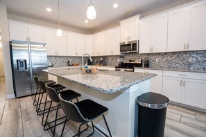 Fridge, microwave, oven, stovetop - 6BD Storey Lake Pool Home with Resort Amenities near DISNEY (Kissimmee)