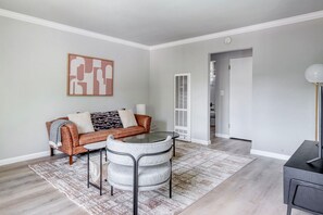 テレビ、ステレオ