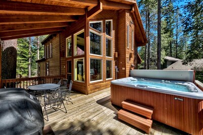 Mountain Golf Course Oasis, Hot Tub, Bunk Beds, Beautiful Views, Game Room
