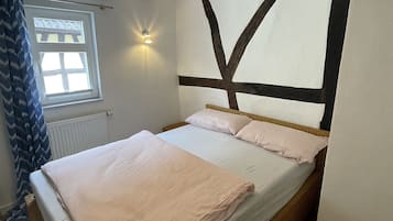 1 bedroom, free WiFi, bed sheets