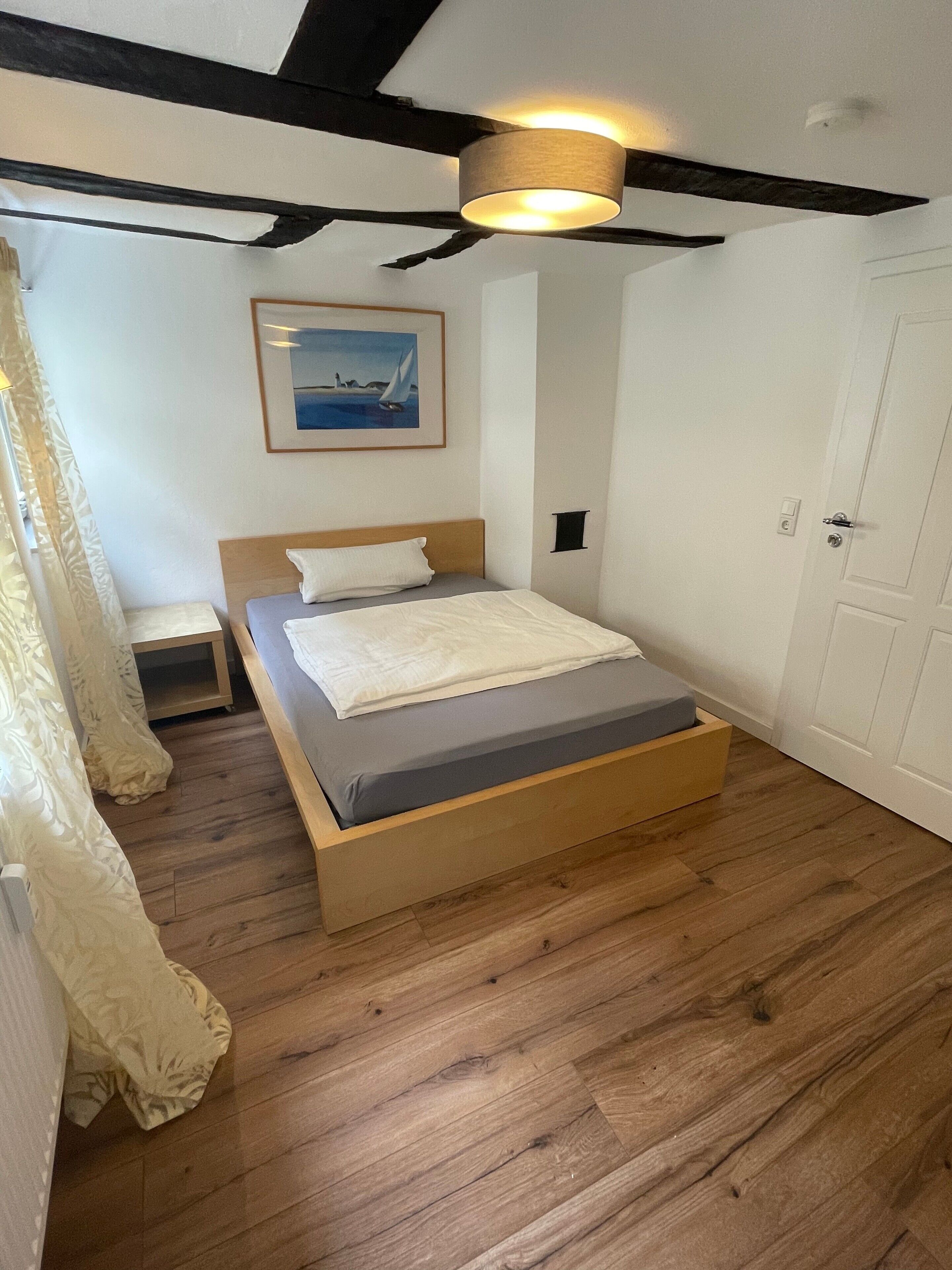 1 室のベッドルーム、WiFi (無料)、ベッドシーツ