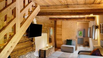 Fernseher, Kamin