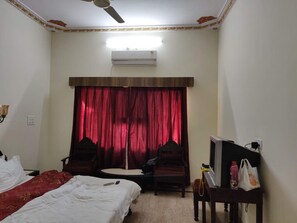 Habitación individual superior | Wifi gratis y ropa de cama 