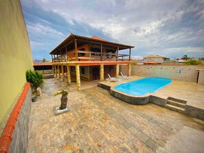 Piscina all'aperto