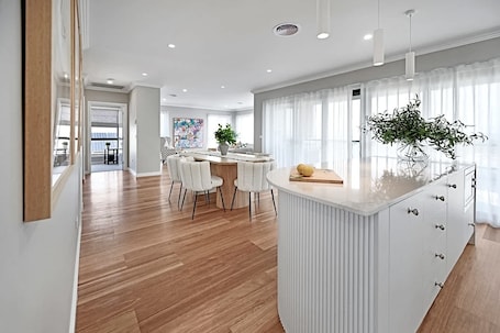 Dining. Hillgrove - Sophisticated Entertainer in Bathurst