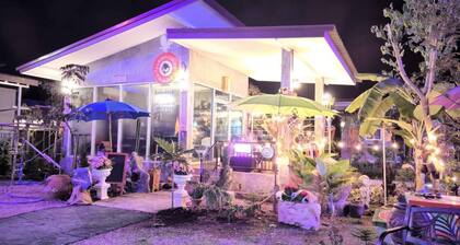 Toraneethai Homestay Amphawa