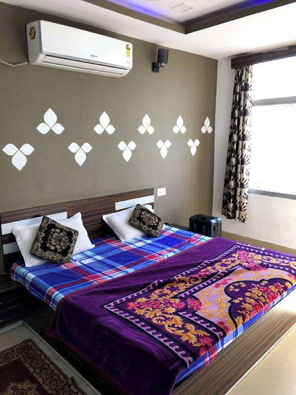 经典双人房, 城市景观 | 免费 WiFi、床单