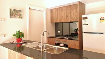 Fridge, microwave, oven, stovetop