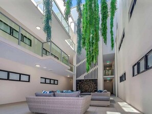 Interior - Cairns North 4-Bed with Outdoor Dining & Pool (Cairns North)