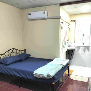 Caja de seguridad en la habitación y decoración personalizada 