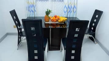 Deluxe Bungalow | 3 bedrooms, free WiFi