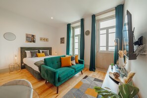 1 habitación, tabla de planchar con plancha, wifi gratis y ropa de cama 