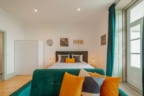 1 habitación, tabla de planchar con plancha, wifi gratis y ropa de cama 