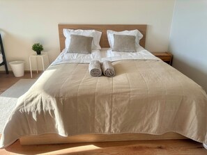 1 chambre, lit parapluie, Wi-Fi gratuit, draps fournis