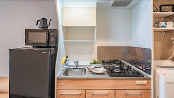 Standard Quadruple Room, 2 Queen Beds, Non Smoking