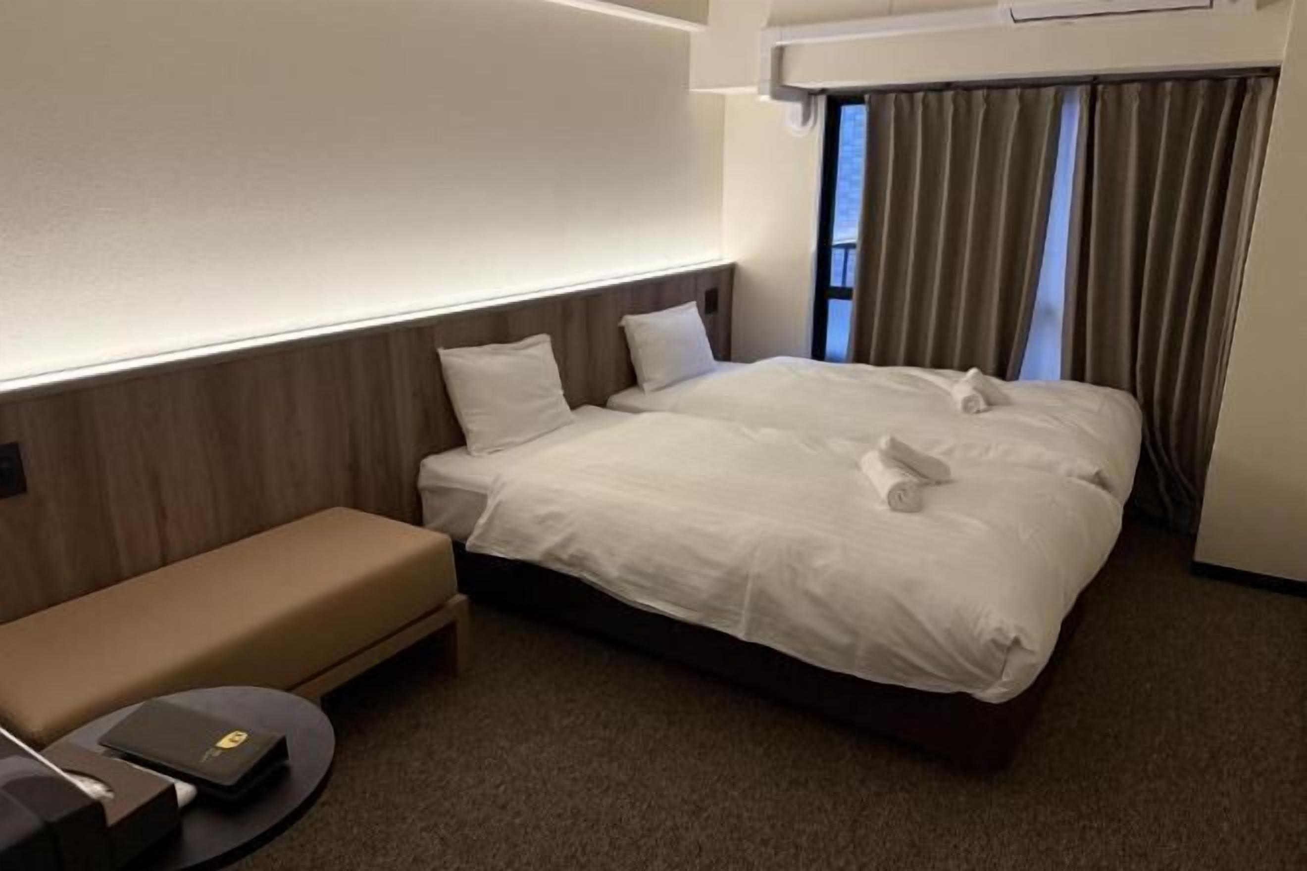Soundproofing, free WiFi