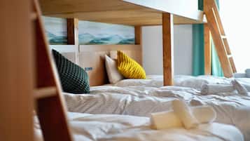 Suite, Multiple Beds, Non Smoking, Private Bathroom | 1 bedroom, free WiFi, bed sheets