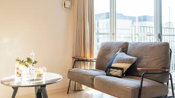 Superior Double Room, 1 Queen Bed, Non Smoking | Soundproofing, free WiFi