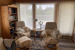 مدفأة، مشغل دي في دي، كُتُب